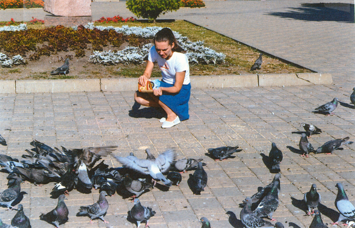 Seitdem füttert Diana die Straßentauben von Chisinau.